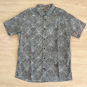 Roark breathable lightweight button up shirt men’s size large